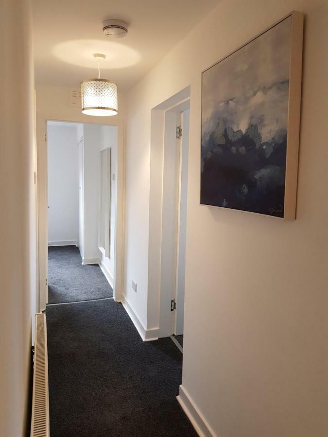 Carnegie Place East Kilbride Exteriér fotografie